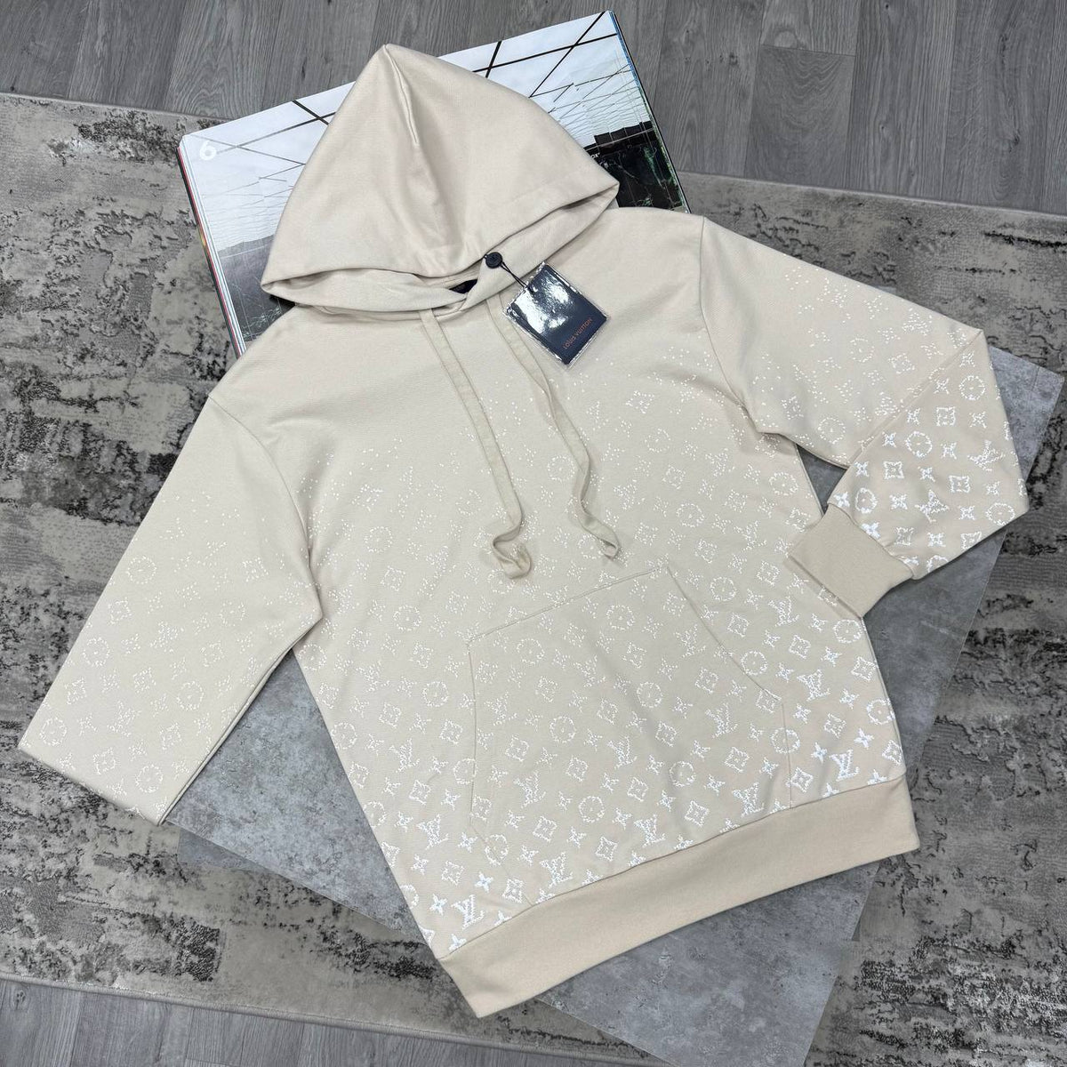 LVE MONOGRAM HOODIE - BEIGE