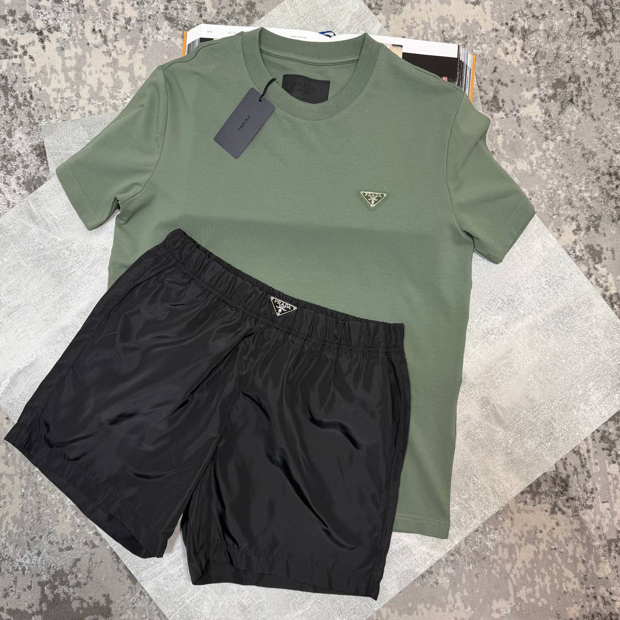 PDA TSHIRT - GREEN