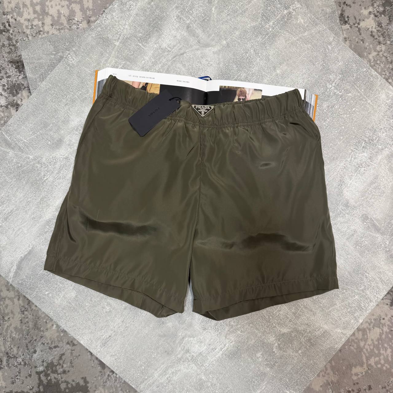 PDA SWIM SHORTS - GREEN