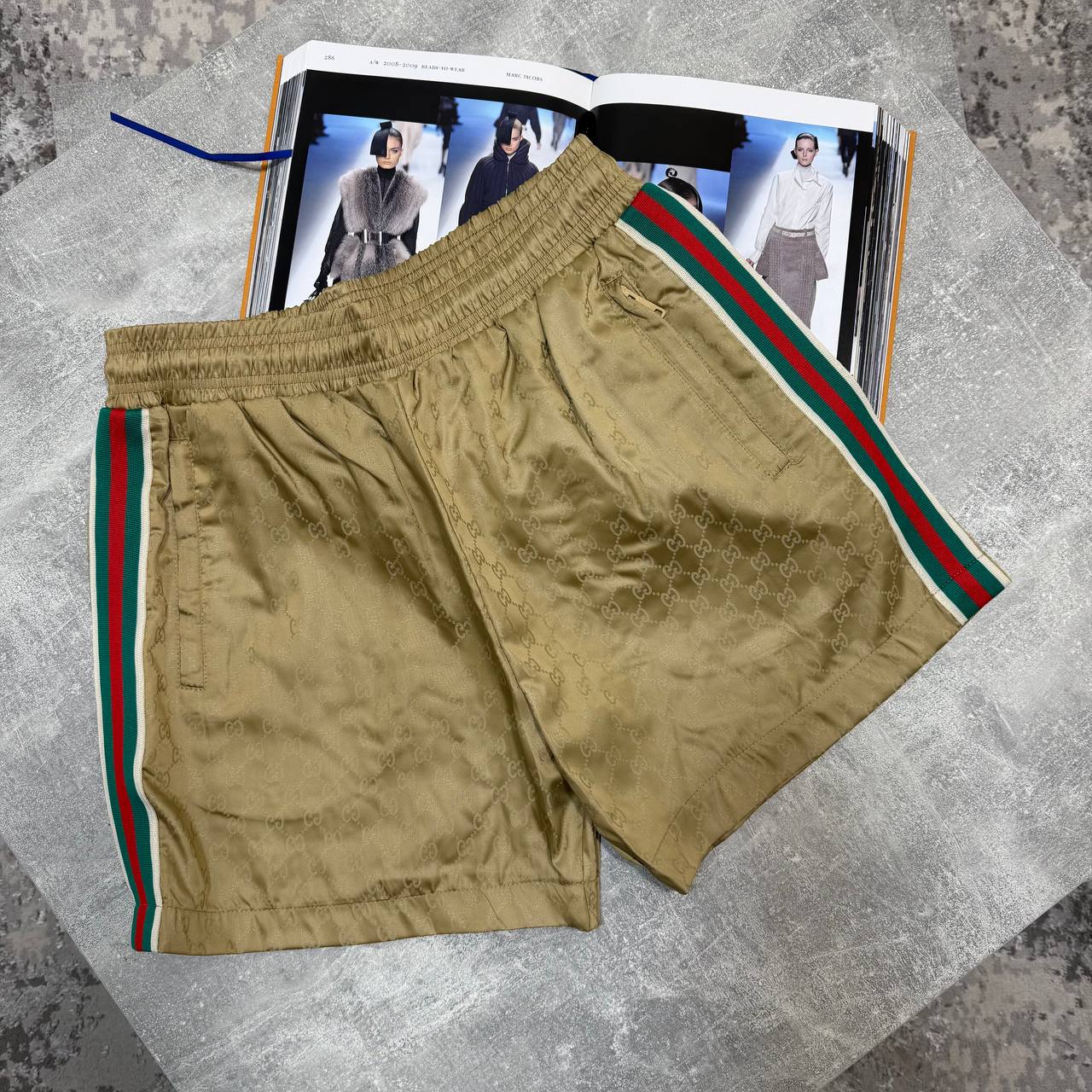 GCI SWIM SHORTS - BROWN