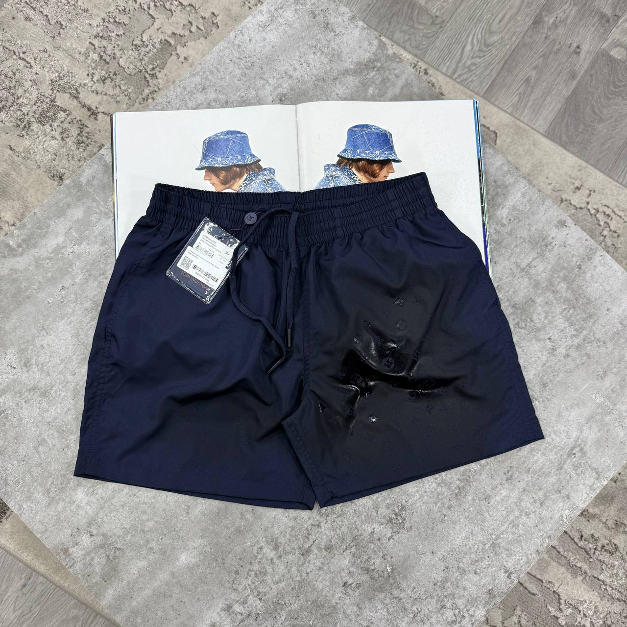 LVE SILK SWIM SHORTS - NAVY