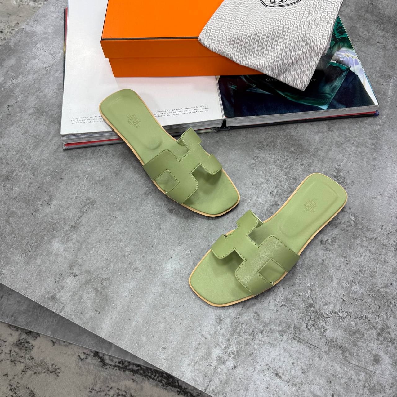 H ORAN SANDALS - LIGHT GREEN