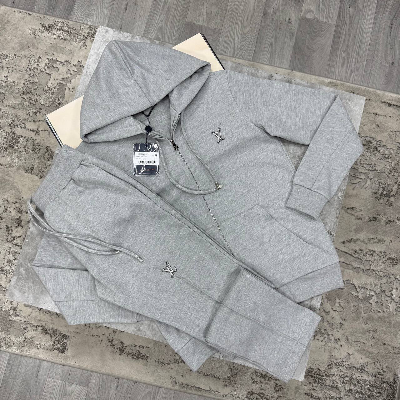 LVE TRACKSUIT - GREY