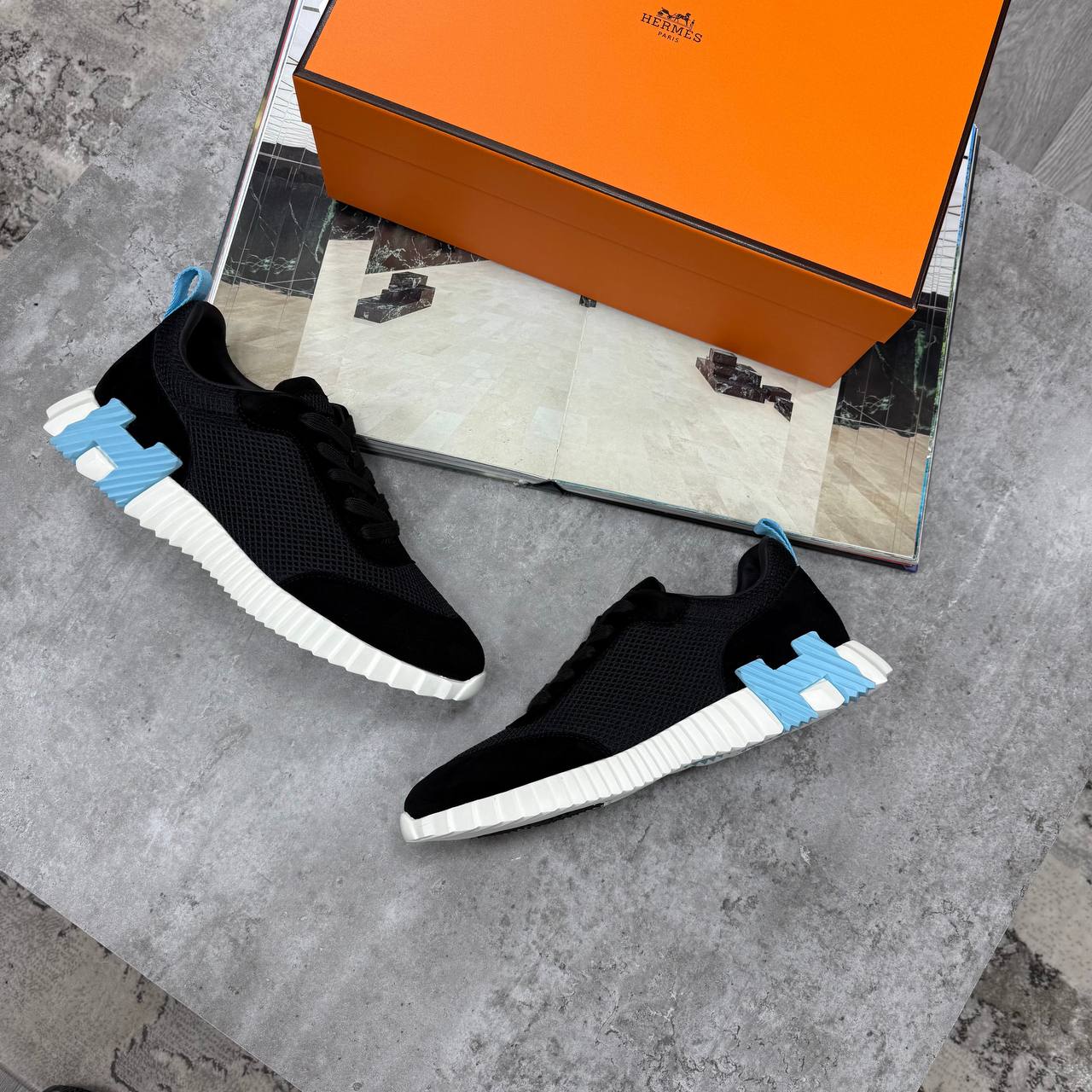 H TRAINER - BLACK / SKYBLUE
