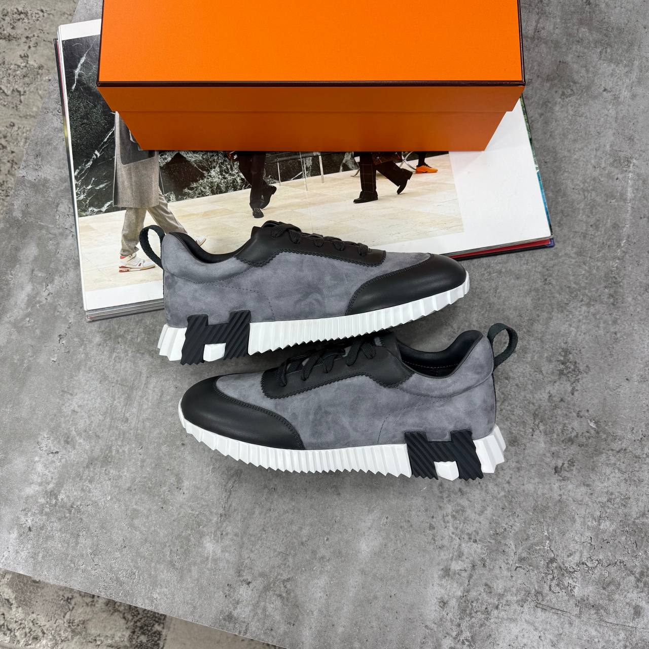 H SUEDE TRAINER - GREY / BLACK