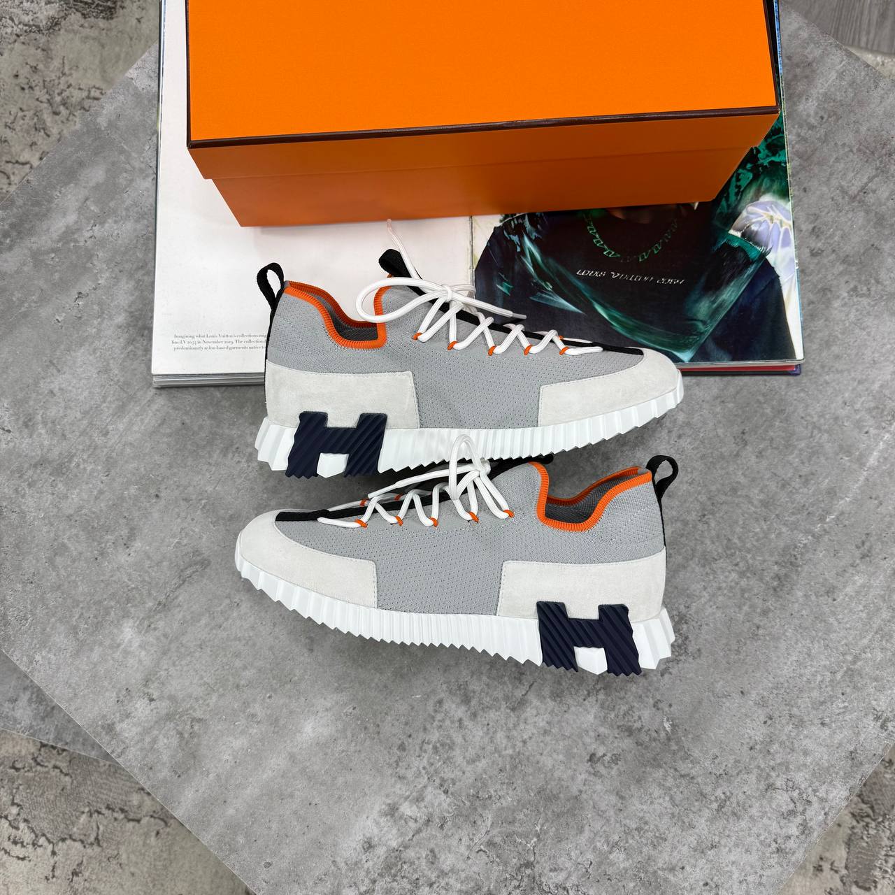H TRAINER - GREY / WHITE