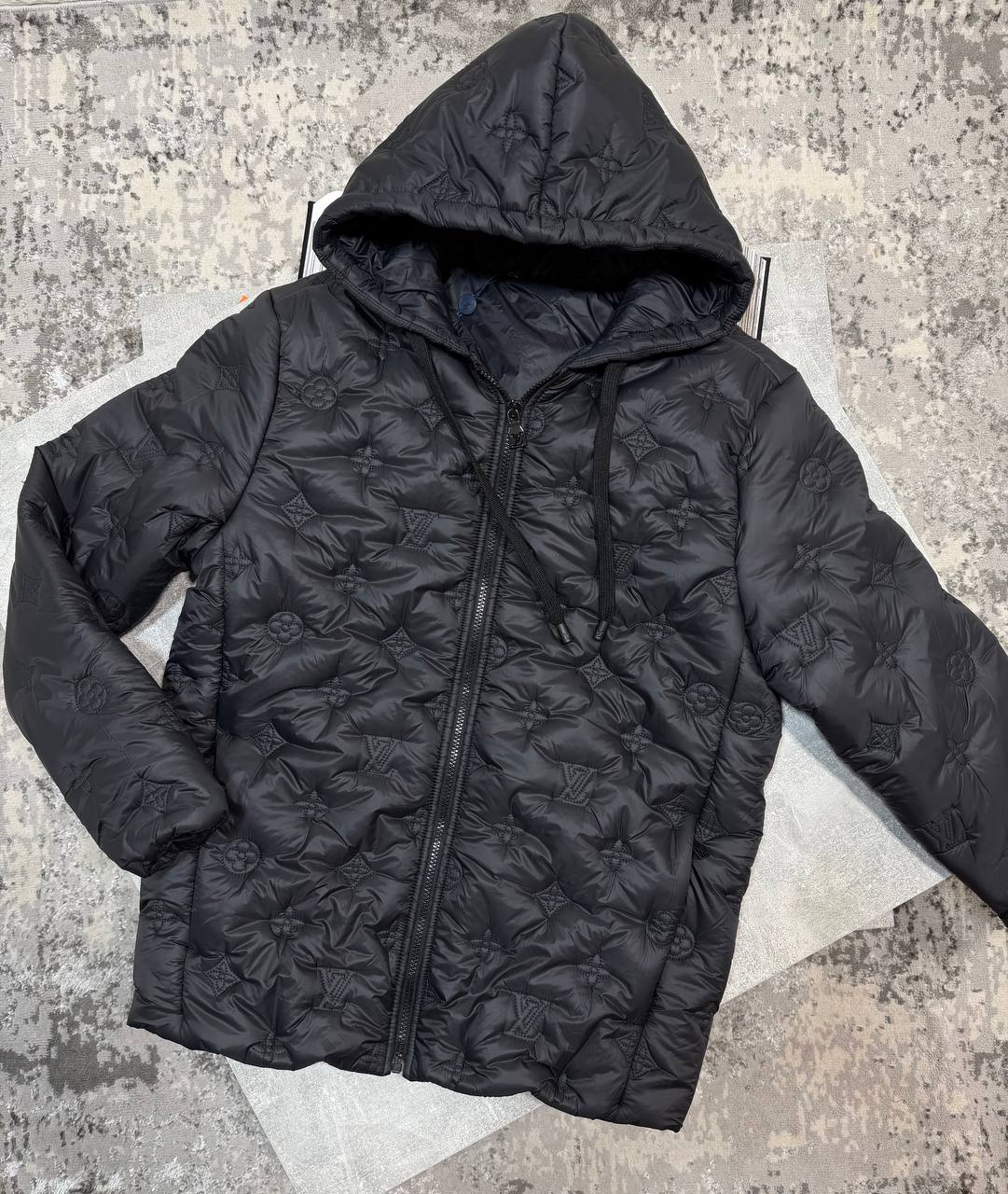 LVE PADDED JACKET - BLACK