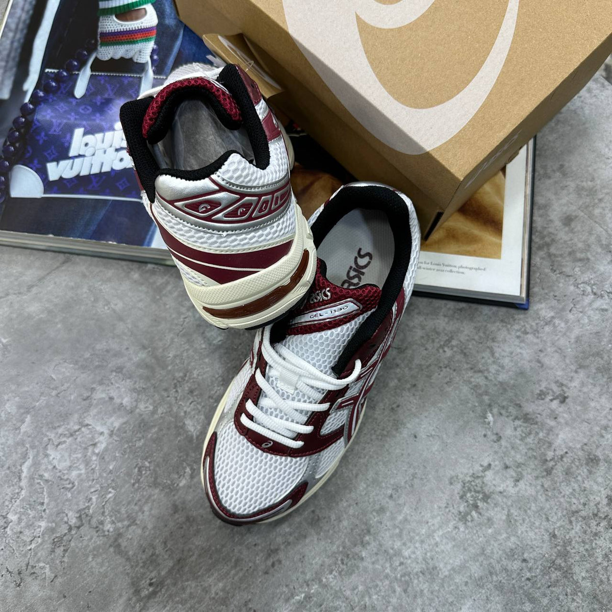 ACS LADIES TRAINERS - WHITE/MAROON