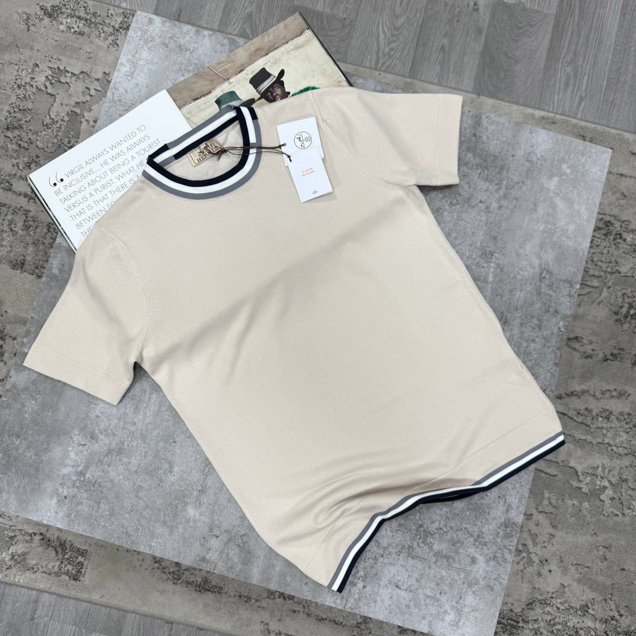 H STRIPPED TRIM TSHIRT - BEIGE