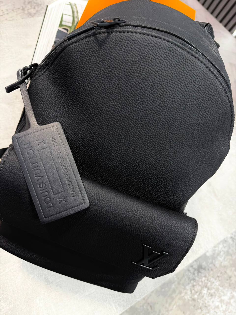 LVE BACKPACK - BLACK
