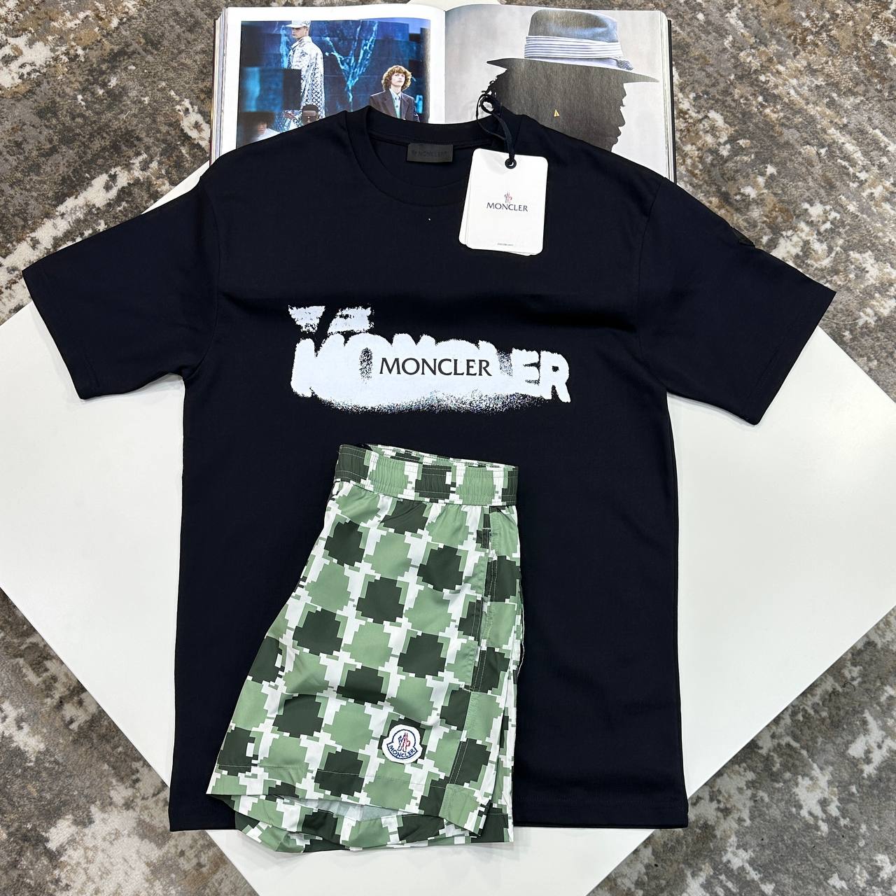 MNCLR GRAFFITI PAINT TSHIRT - NAVY