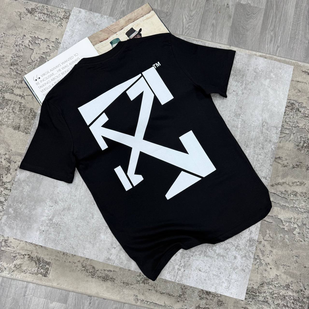 OW GRAPHIC ARROW PRINT TSHIRT - BLACK