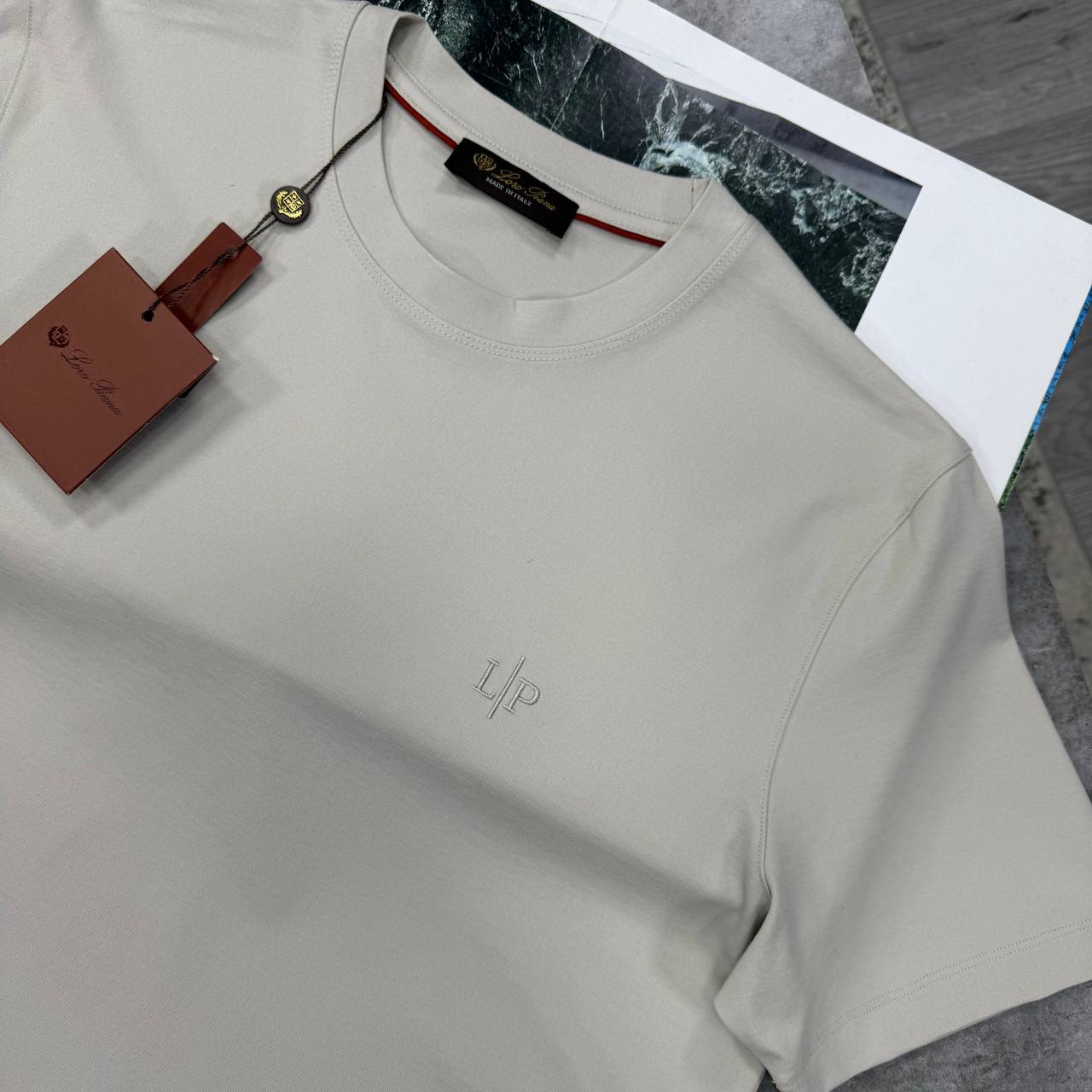 LORO CREWNECK TSHIRT - CREAM