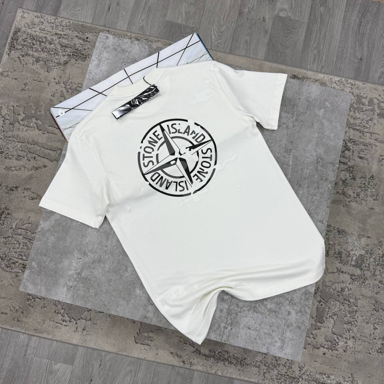 SI CENTRE COMPASS TSHIRT - BLACK