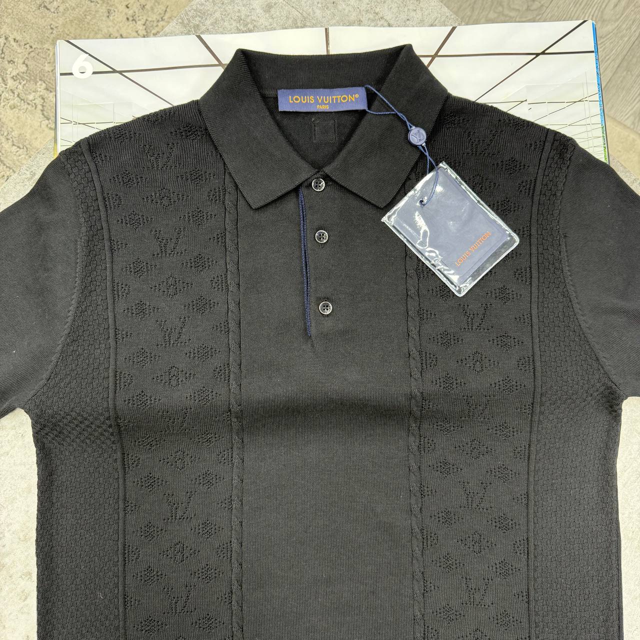 LVE SHORT SLEEVED POLO - BLACK