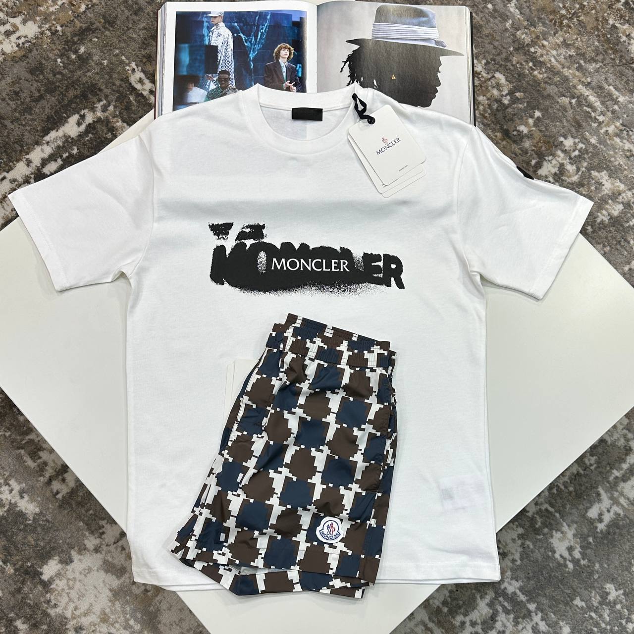 MNCLR GRAFFITI PAINT TSHIRT - WHITE