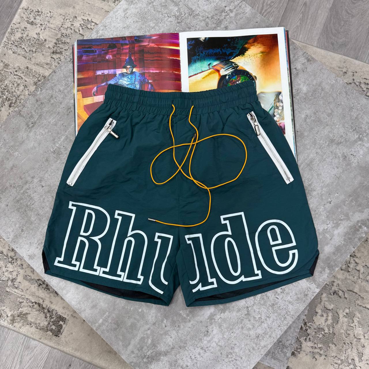 RHU SIDE ZIP SHORTS - GREEN