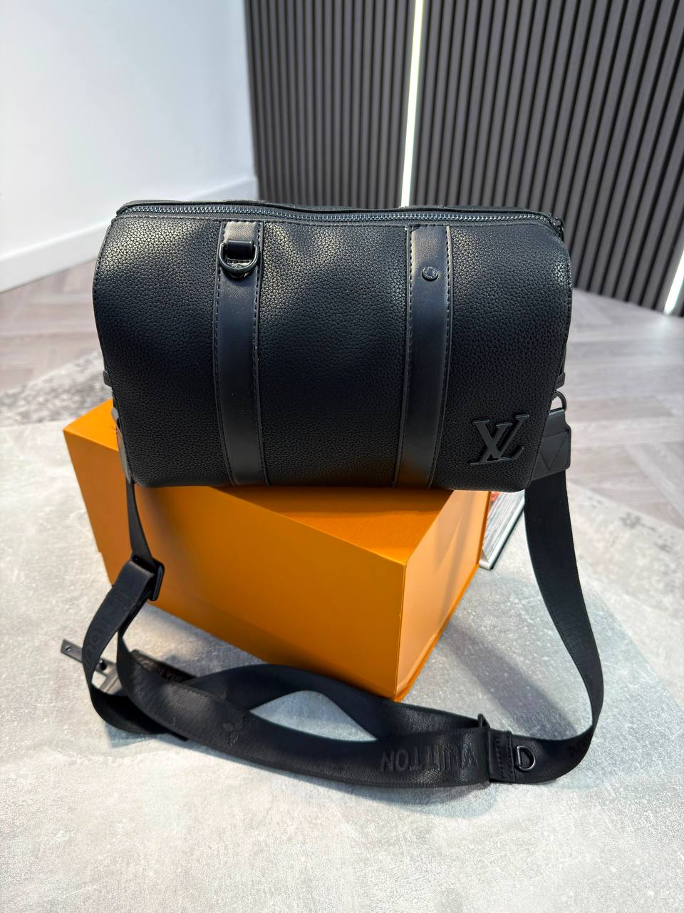 LVE KEEPALL CITY BAG - BLACK