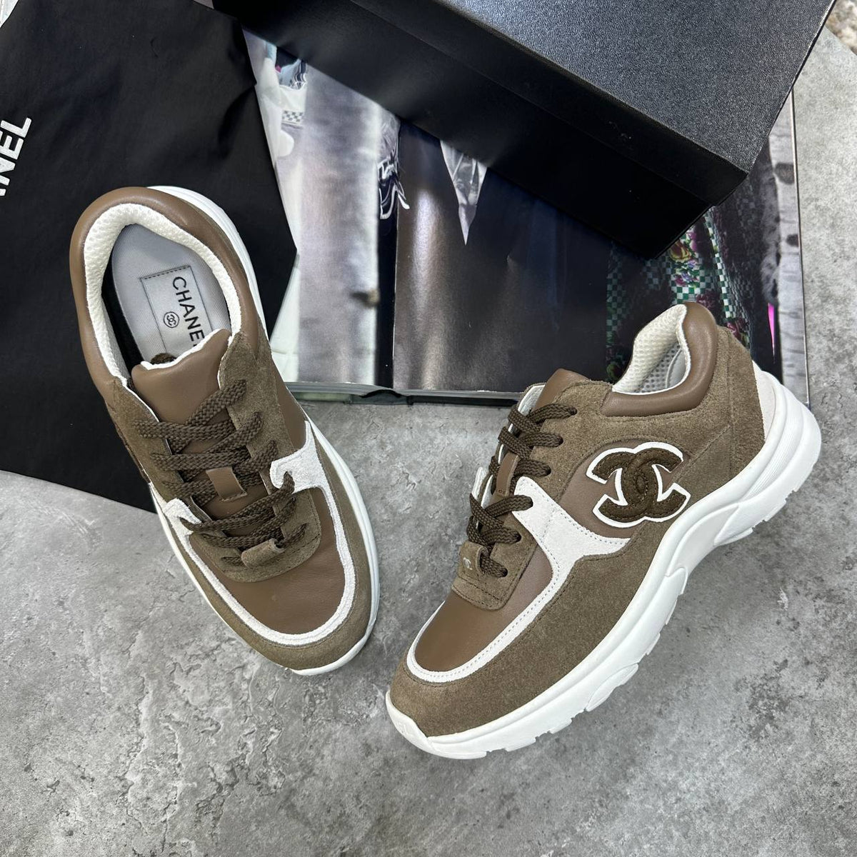 CHNL LEATHER TRAINERS - BROWN/WHITE
